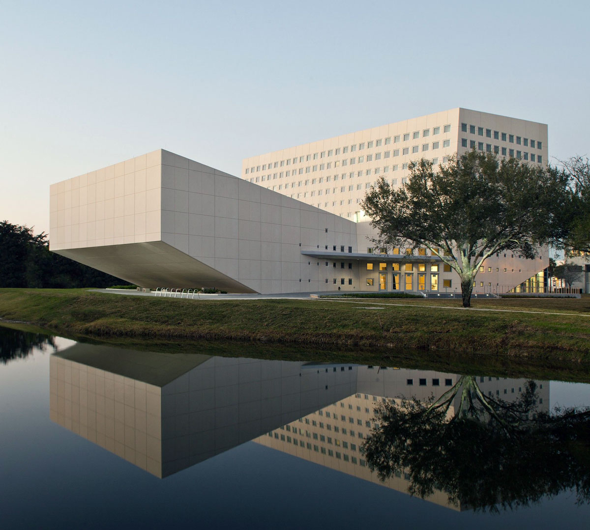 Florida International University (School of International & Public Affairs) -  Miami,  FL  
